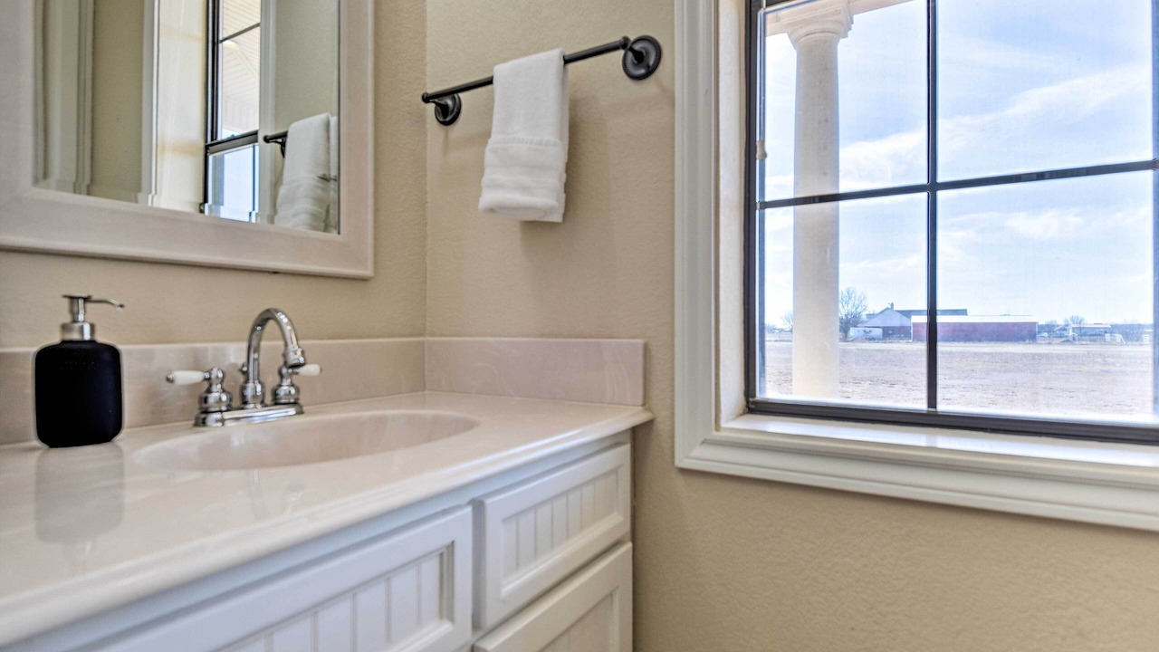 Photo of Bathroom in Era