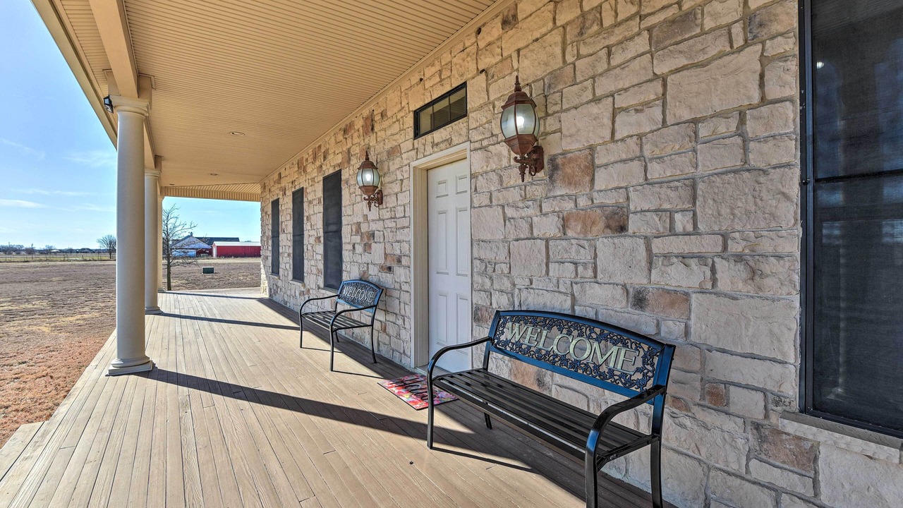 Photo of Outdoor in Era