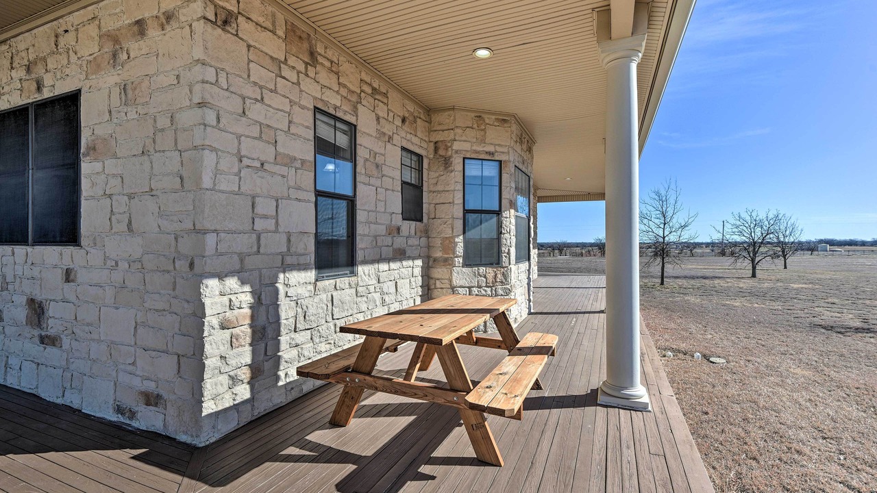 Photo of Outdoor in Era