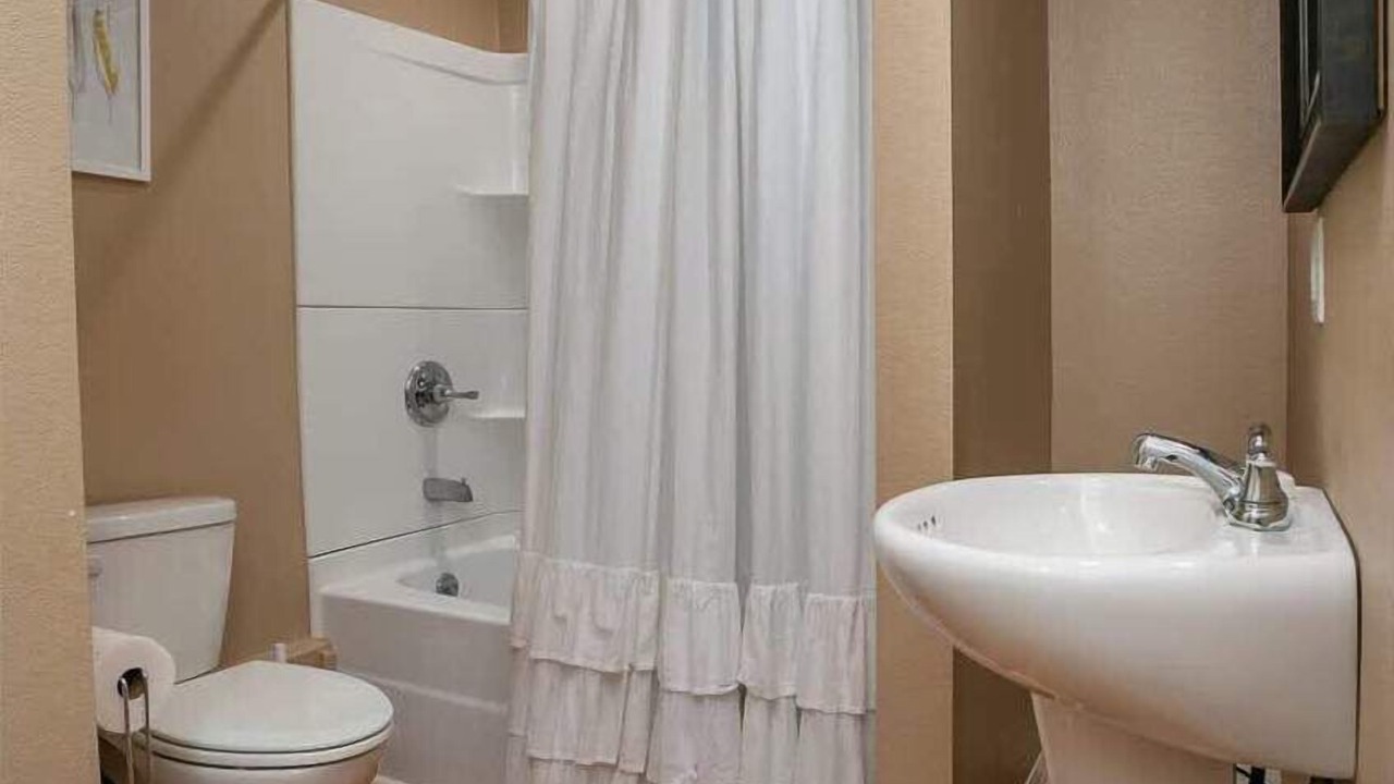 Photo of Bathroom in Homer