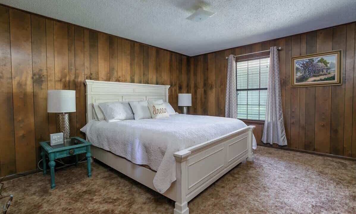 Photo of Bedroom in Homer