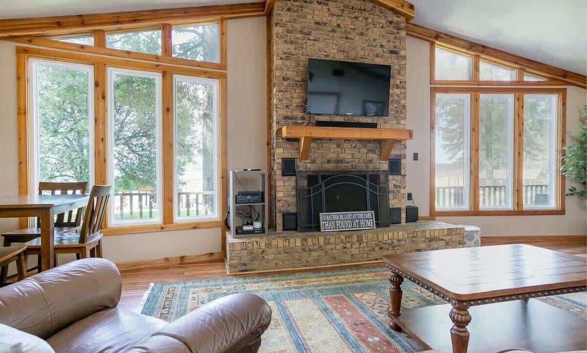 Photo of Livingroom in Homer