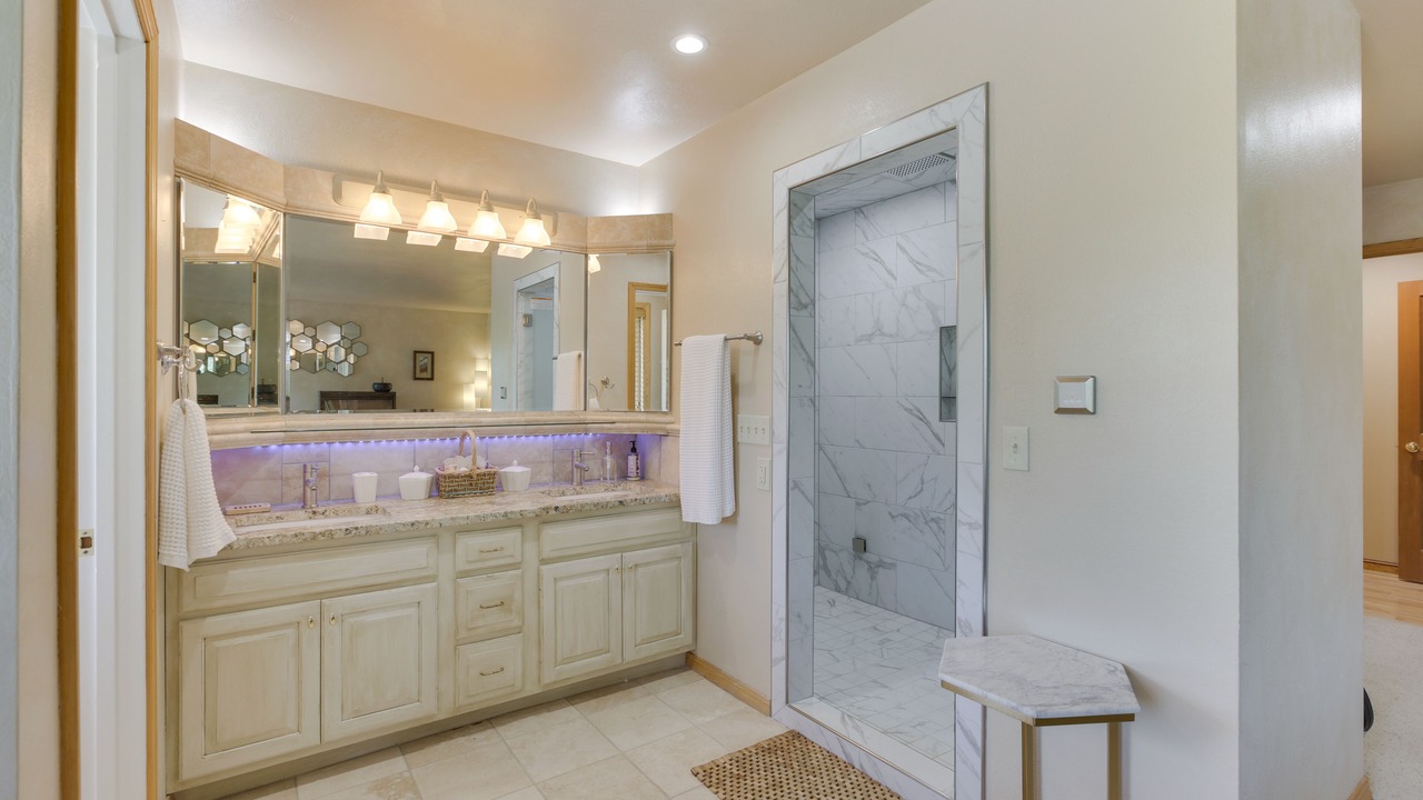 Photo of Bathroom in Sheridan