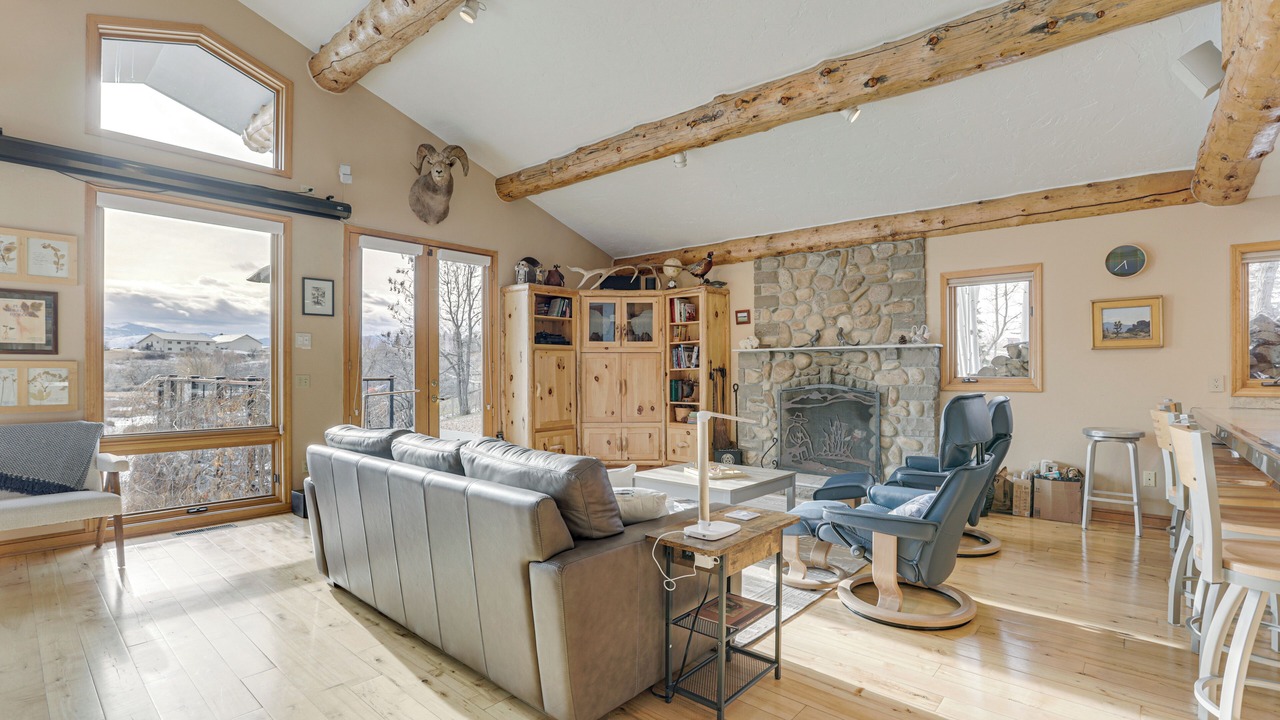 Photo of Livingroom in Sheridan