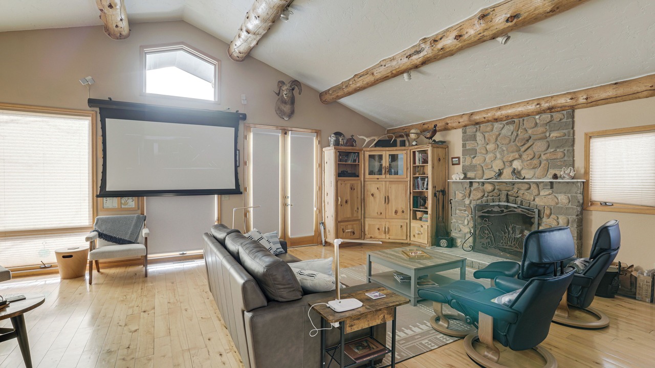 Photo of Livingroom in Sheridan