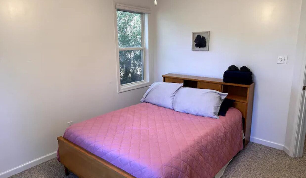 Photo of Bedroom in Manteo