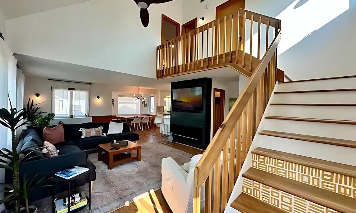 Photo of Livingroom in Colington