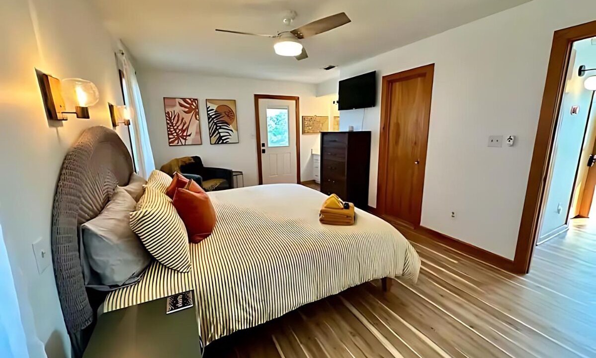 Photo of Bedroom in Colington