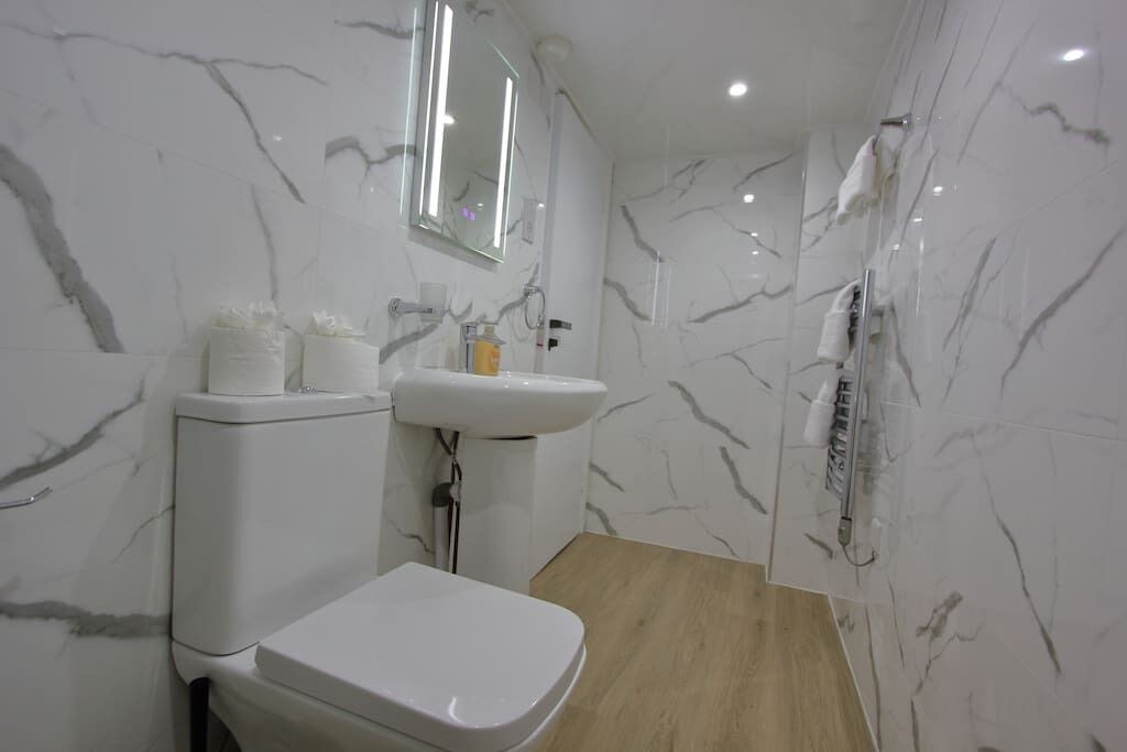 Photo of Bathroom in Reading City Centre