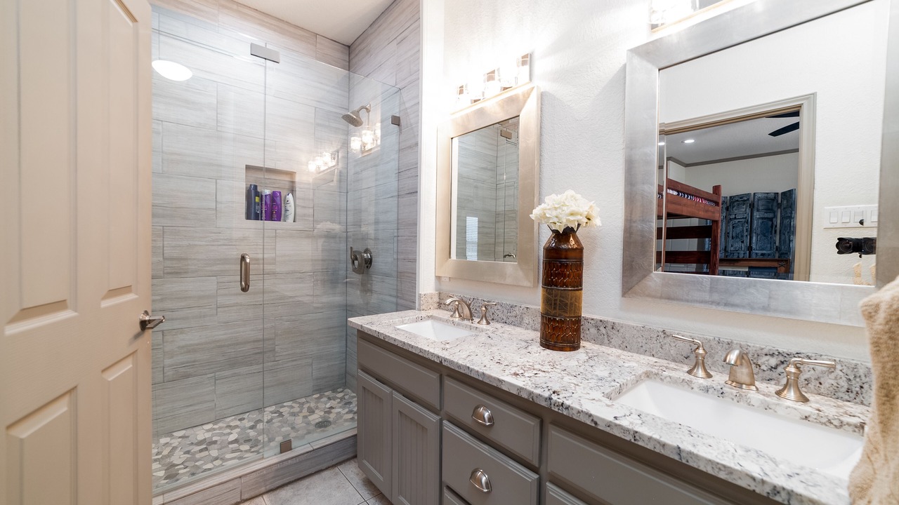 Photo of Bathroom in Lampasas