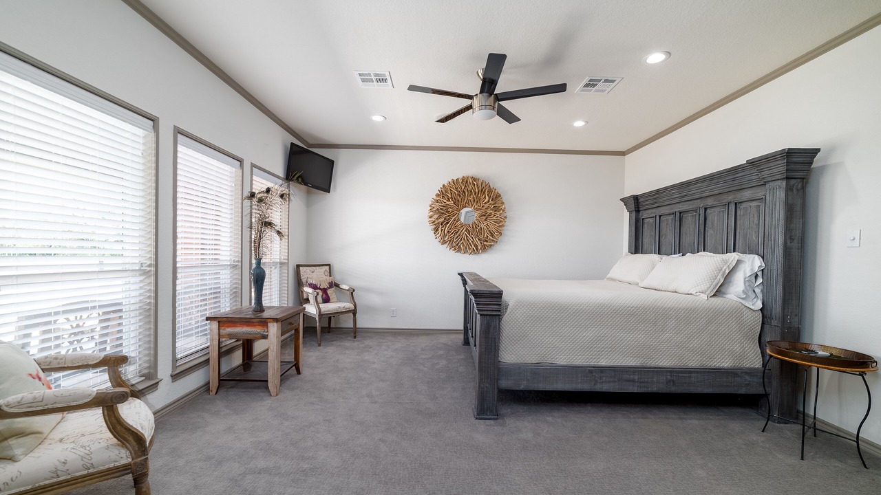 Photo of Bedroom in Lampasas