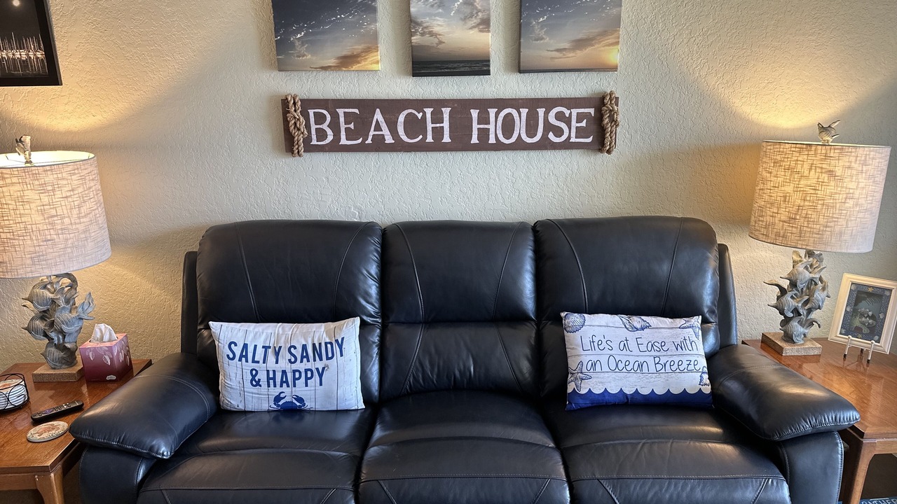 Photo of Livingroom in Capri Isle