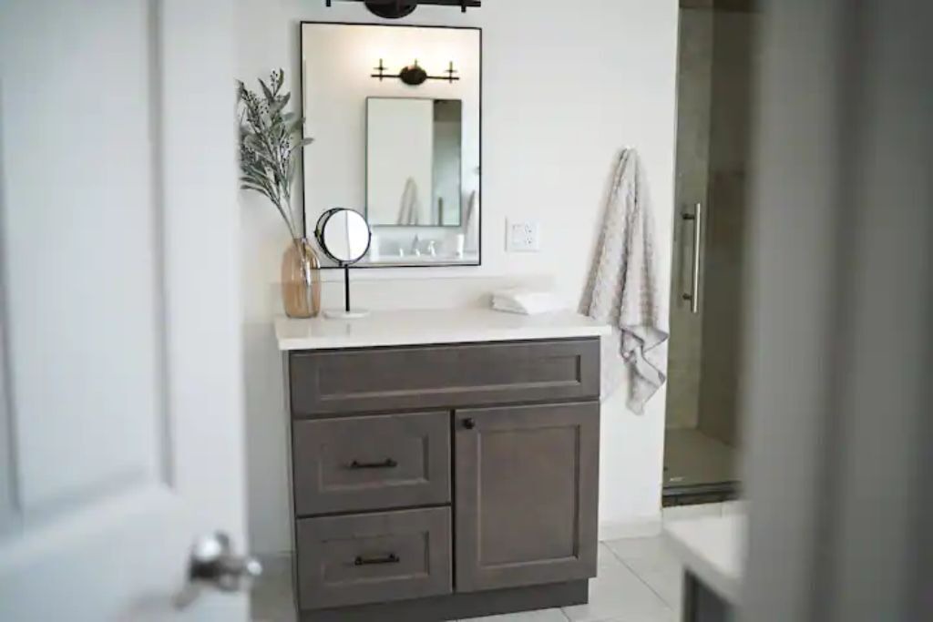 Photo of Bathroom in Groveland