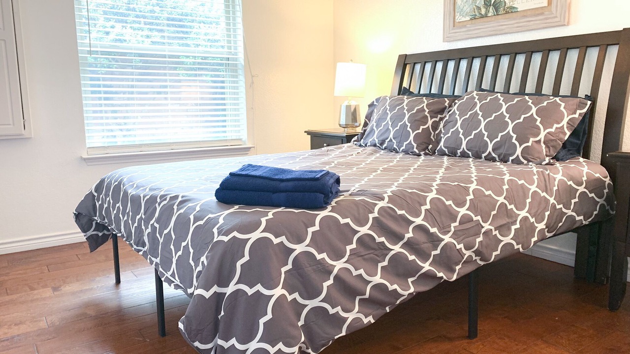 Photo of Bedroom in South Arlington
