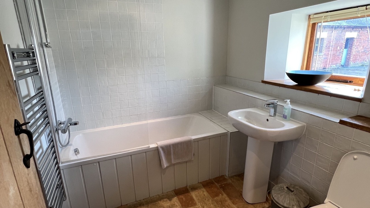 Photo of Bathroom in Boldre