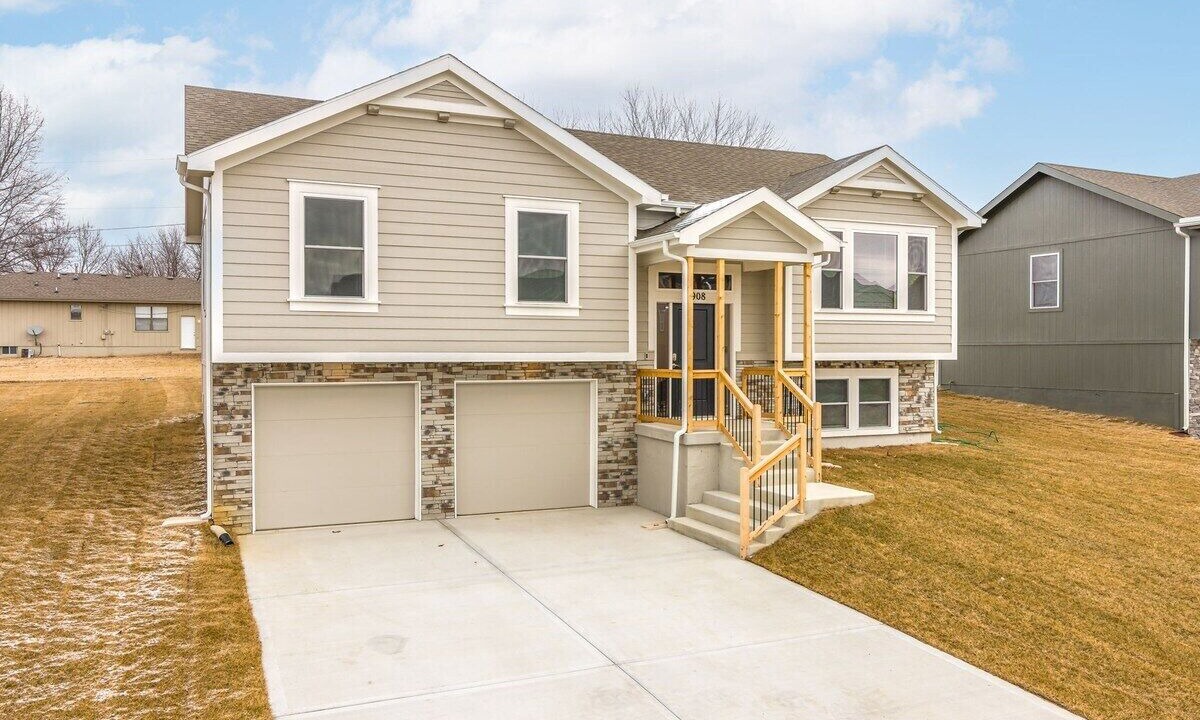 Photo of Outdoor in Harrisonville