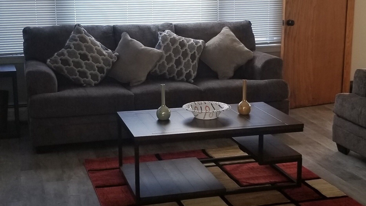 Photo of Livingroom in West Lawn