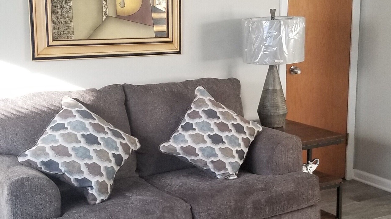 Photo of Livingroom in West Lawn