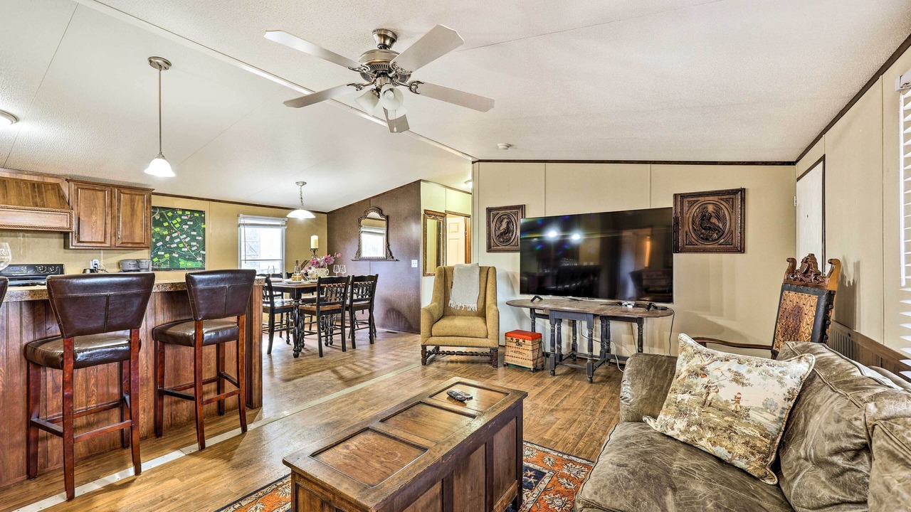 Photo of Livingroom in Ozark