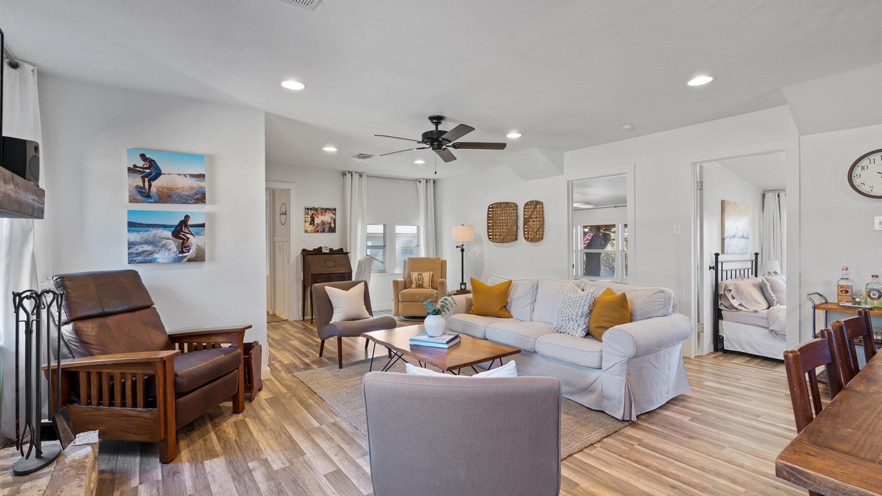 Photo of Livingroom in Oatmeal