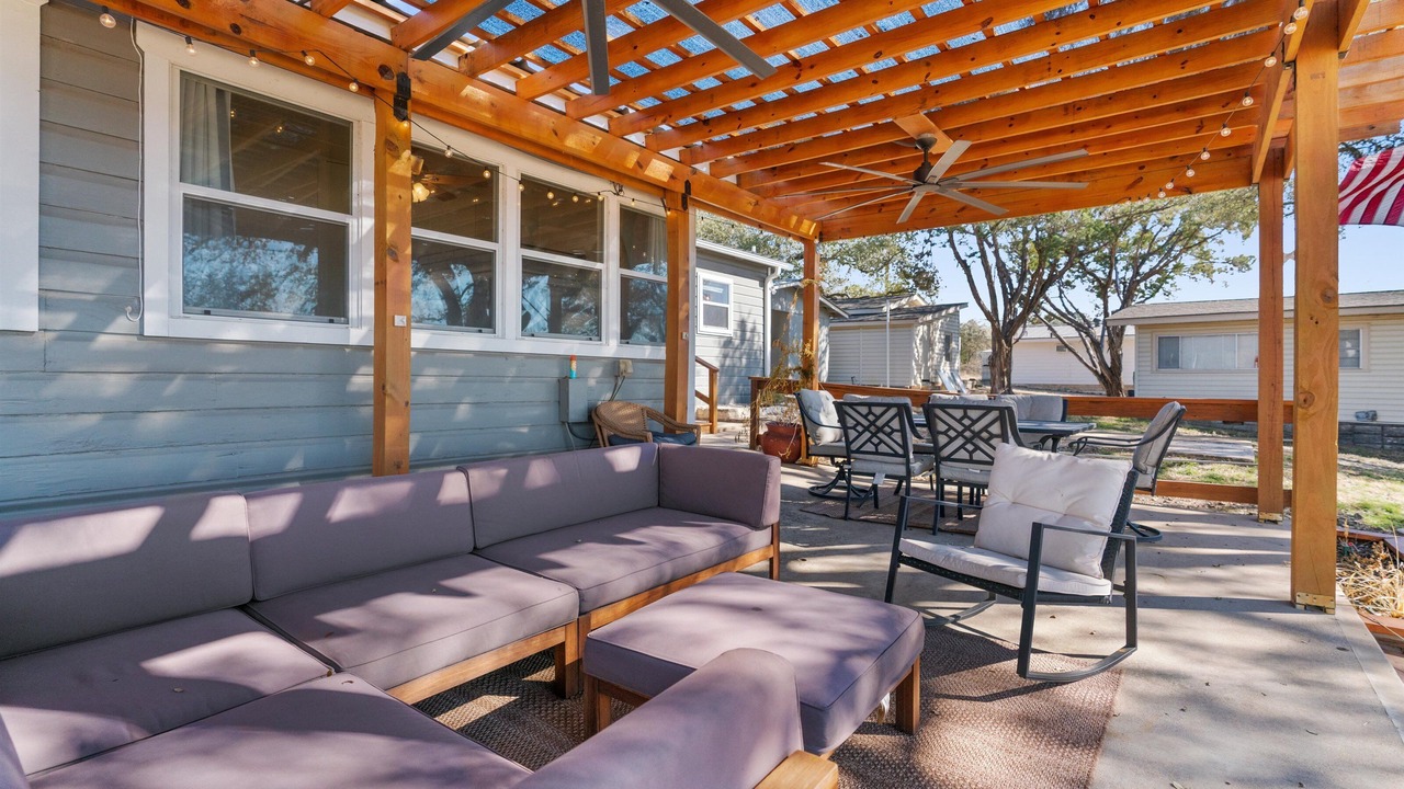 Photo of Outdoor in Oatmeal