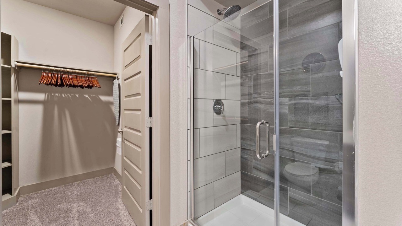 Photo of Bathroom in Montopolis