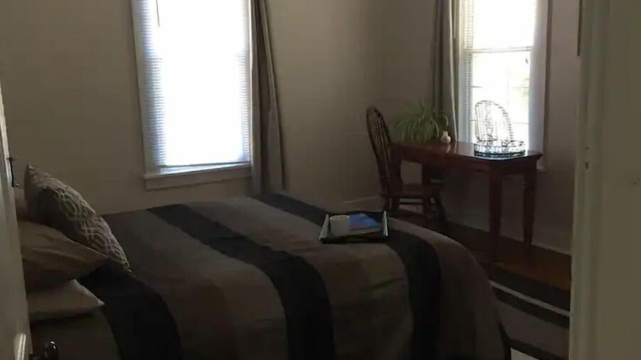 Photo of Bedroom in Alton