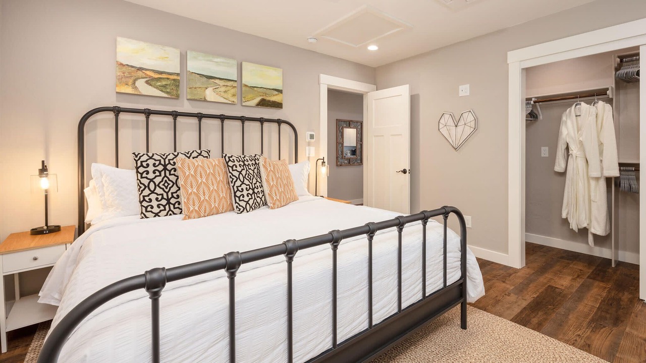 Photo of Bedroom in Montara