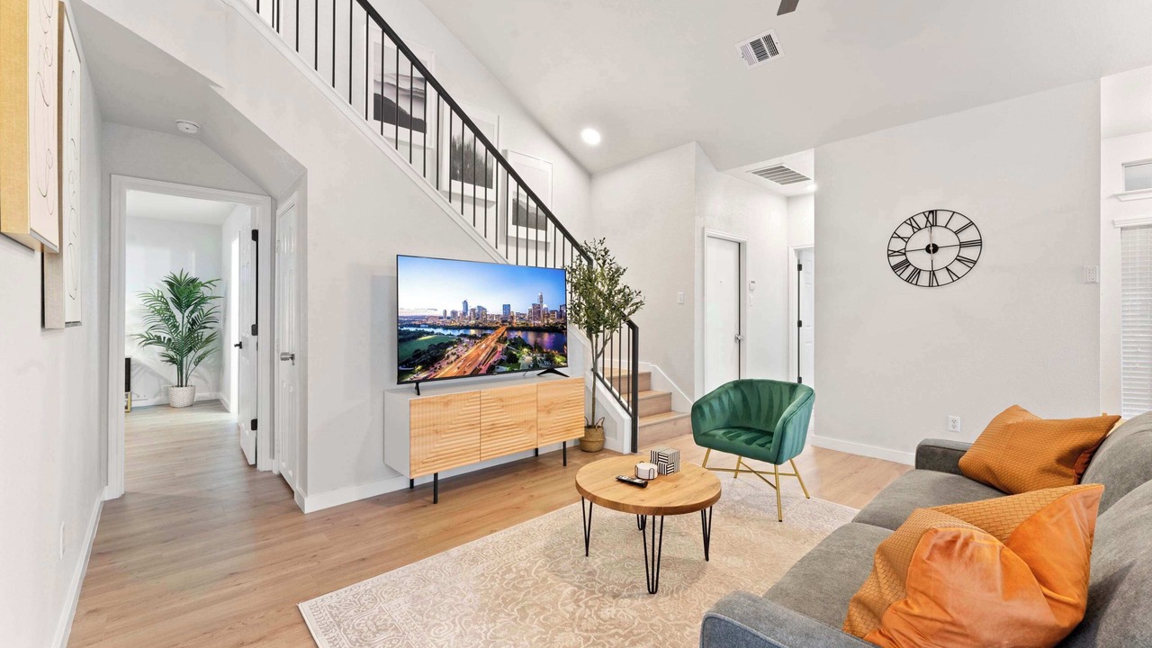 Photo of Livingroom in Pflugerville