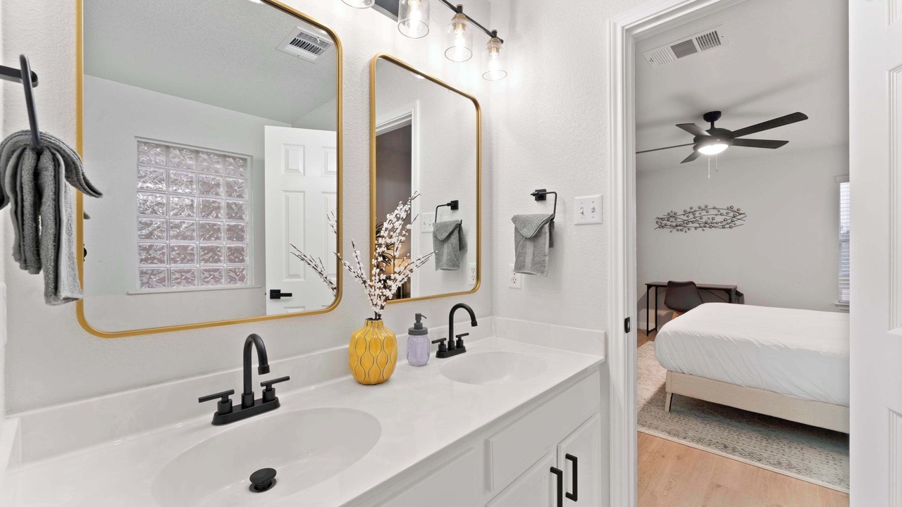 Photo of Bathroom in Pflugerville