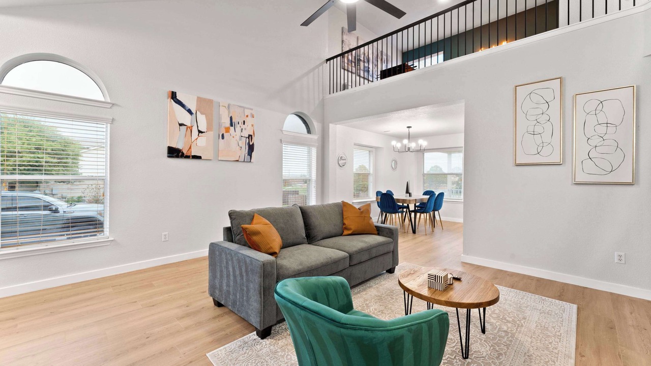 Photo of Livingroom in Pflugerville