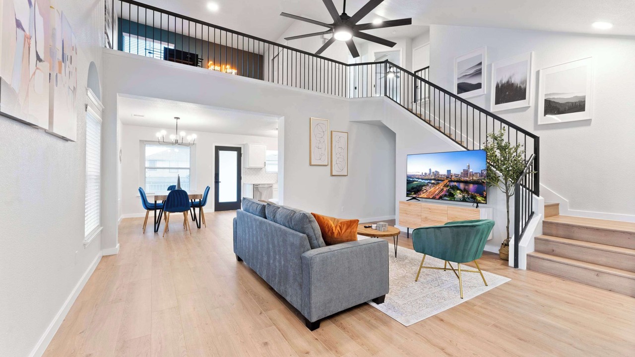 Photo of Livingroom in Pflugerville
