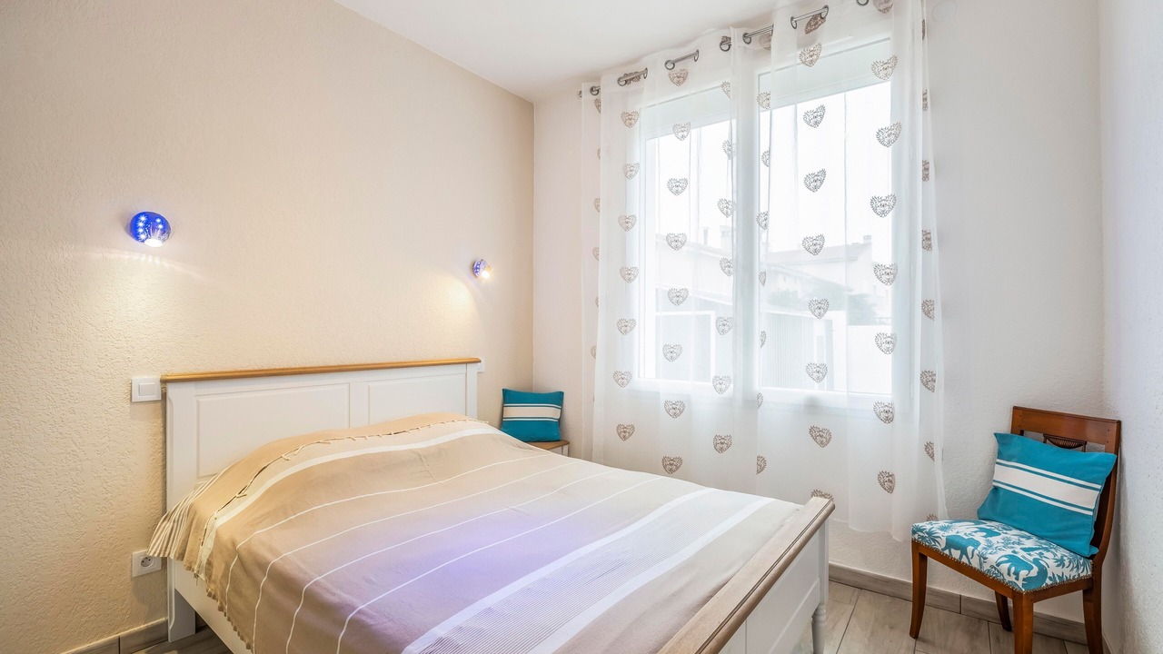 Photo of Bedroom in Saint-Cyprien Plage