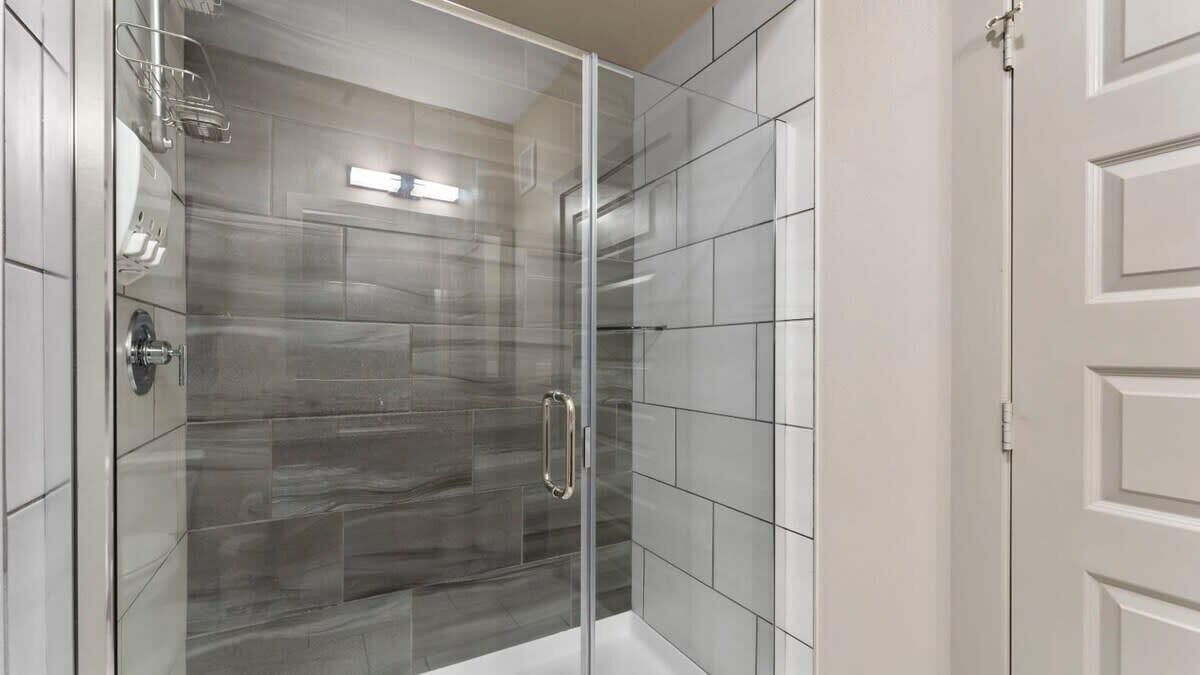 Photo of Bathroom in Montopolis