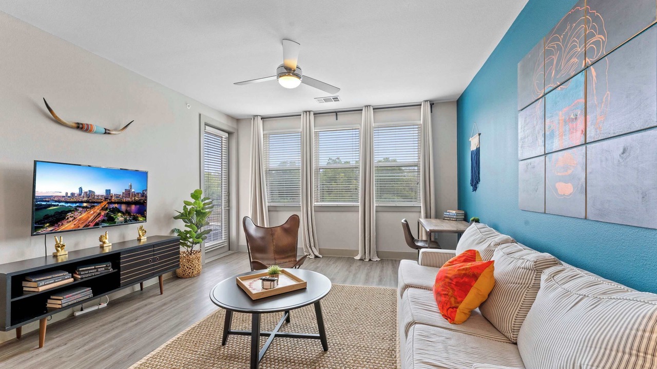 Photo of Livingroom in Montopolis