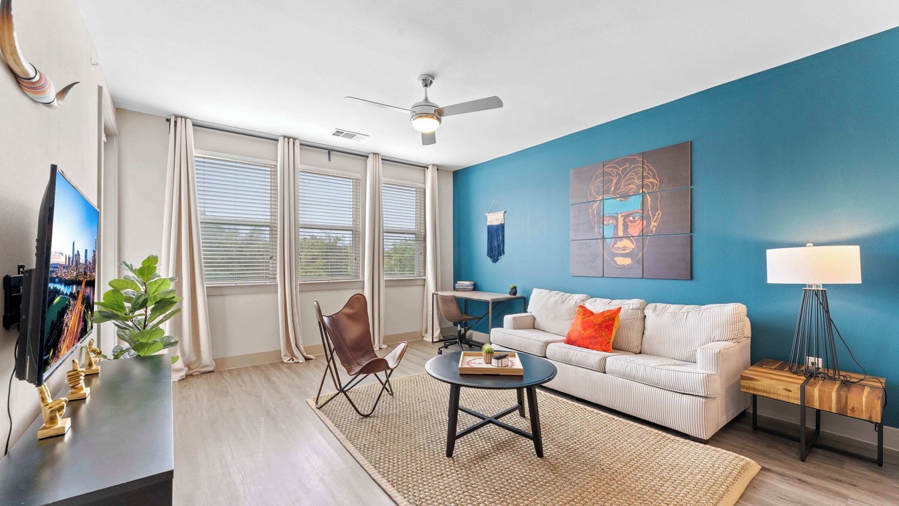 Photo of Livingroom in Montopolis