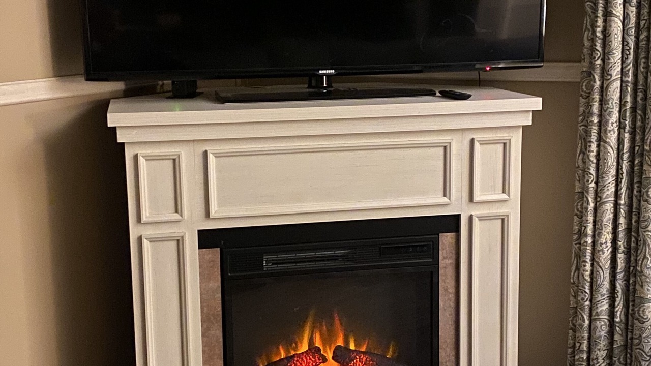 Photo of Livingroom in Jones Mills