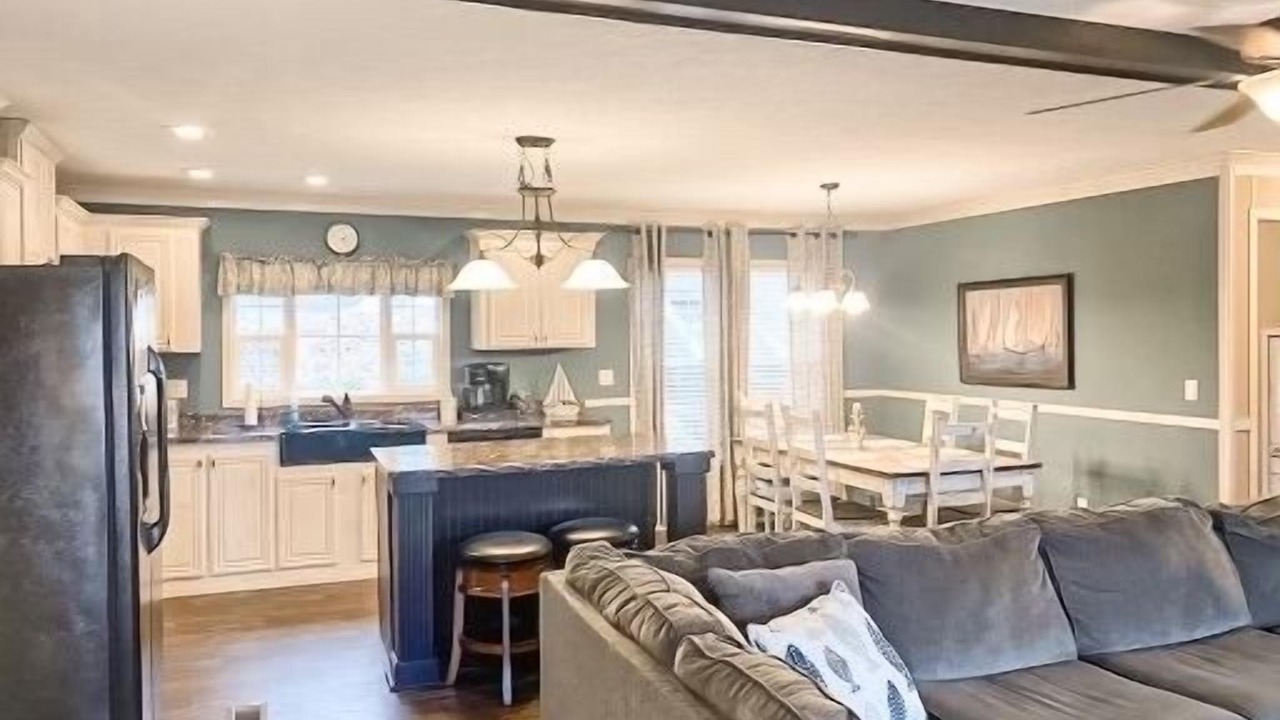 Photo of Livingroom in Jones Mills