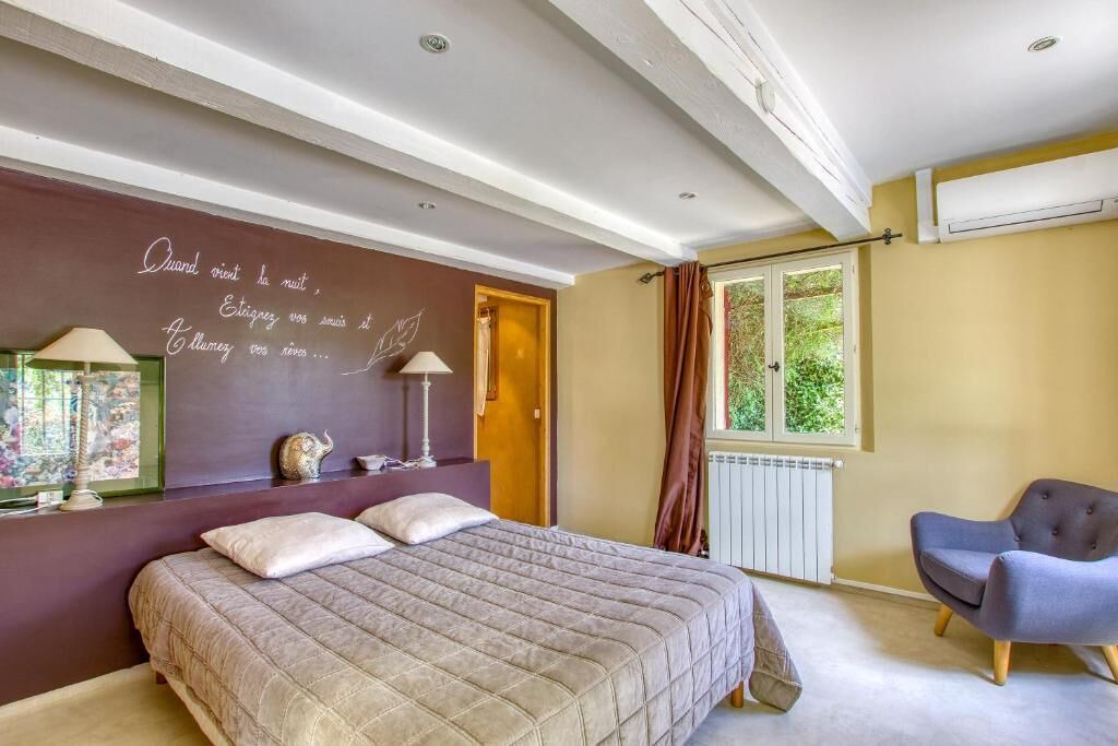 Photo of Bedroom in La Cadiere-d'Azur