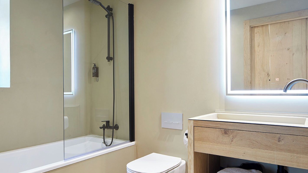 Photo of Bathroom in Arties