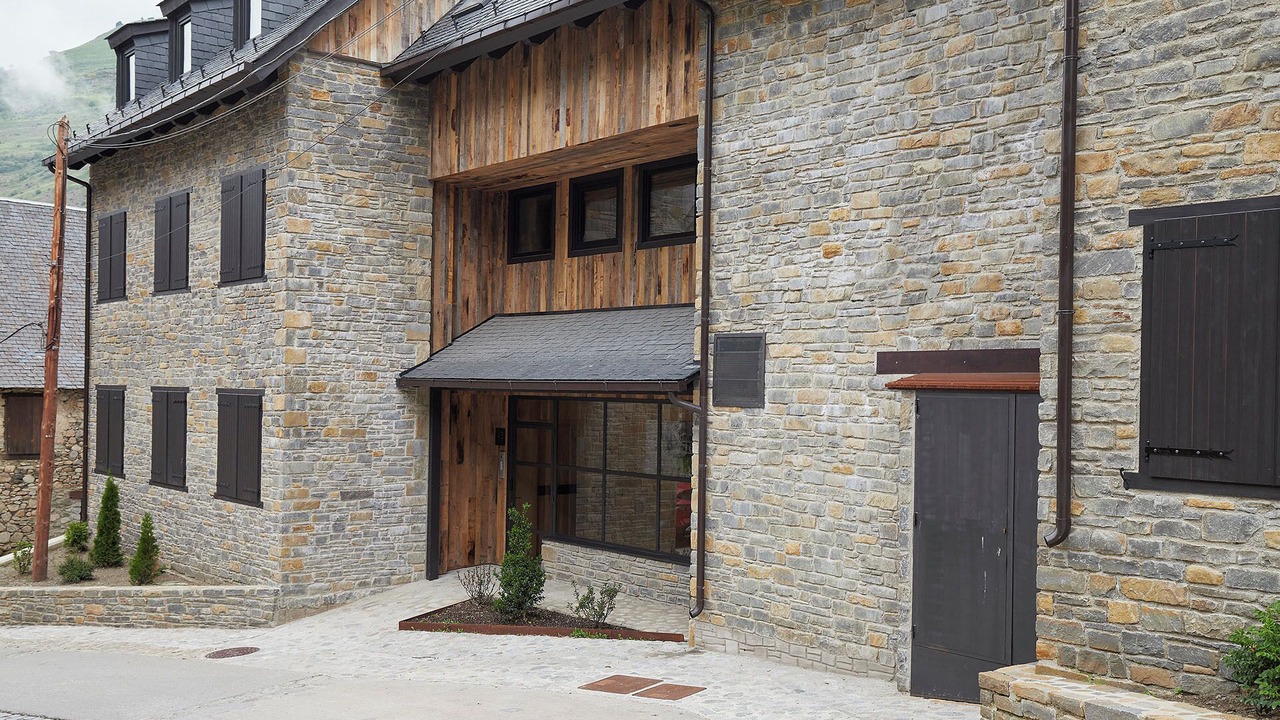 Photo of Outdoor in Arties
