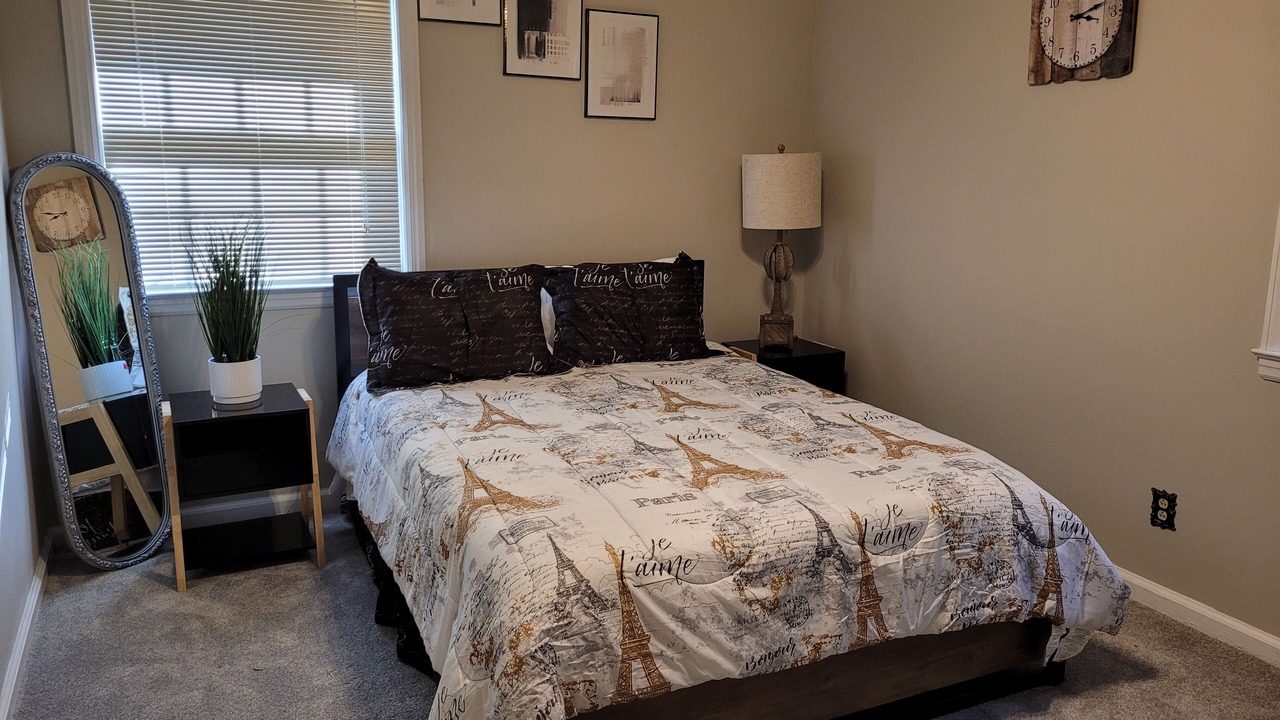 Photo of Bedroom in Austell
