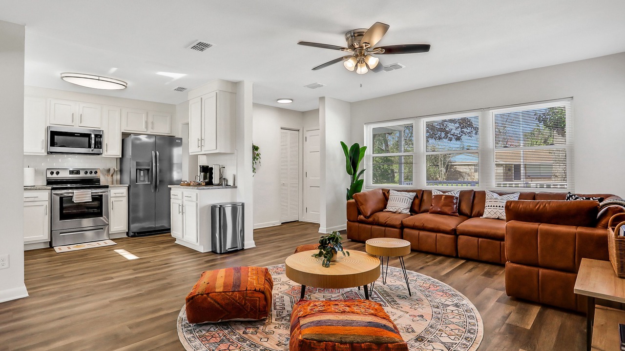 Photo of Livingroom in Englewood