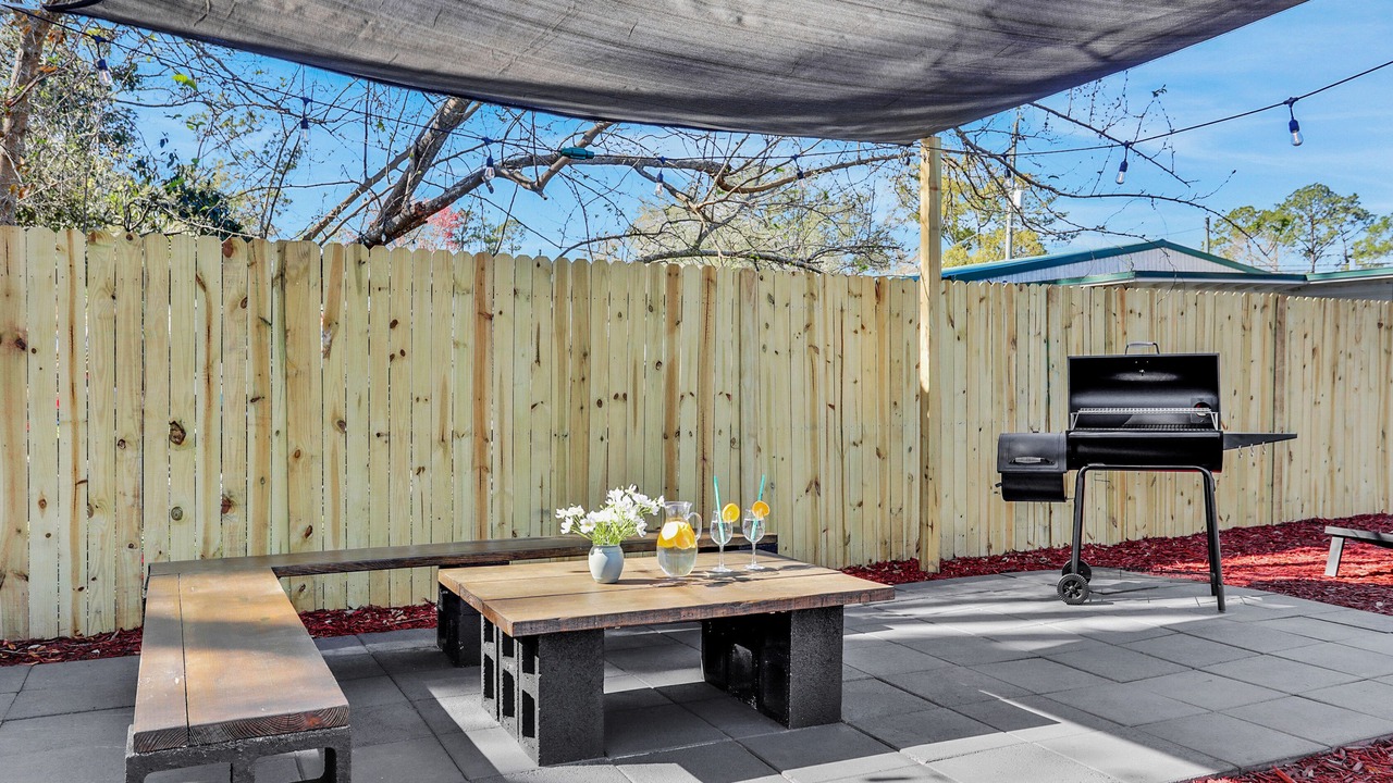 Photo of Outdoor in Englewood