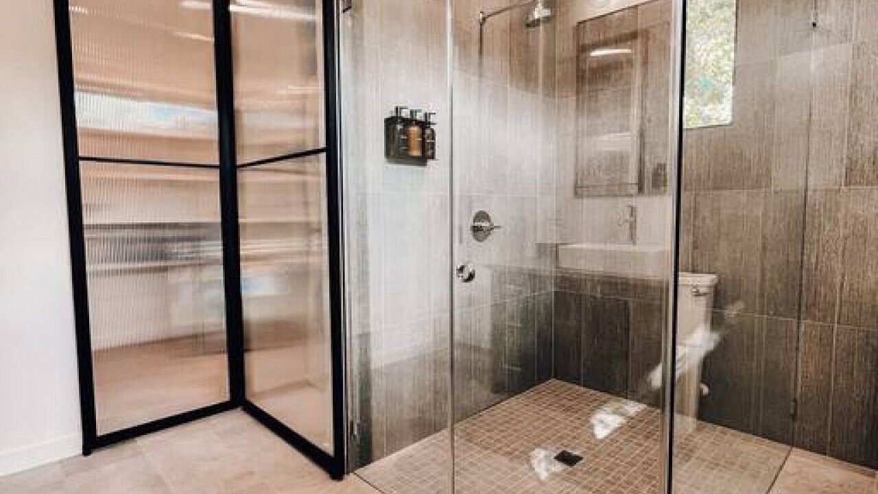Photo of Bathroom in Holly