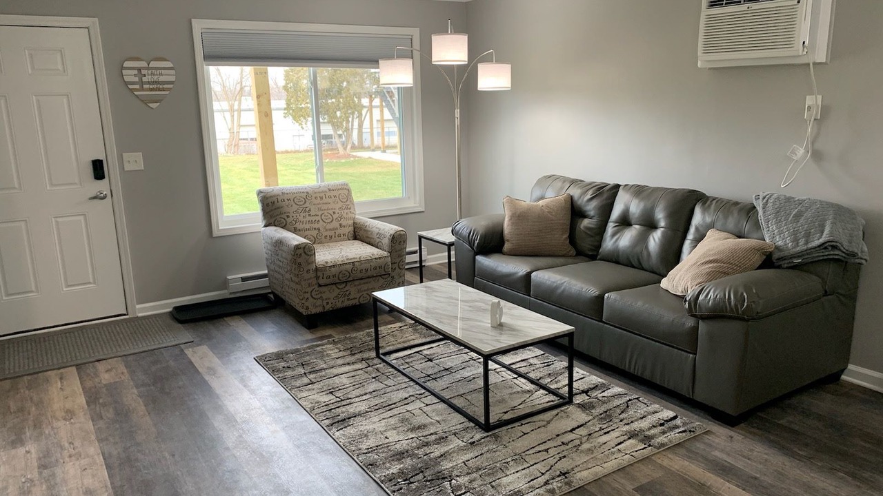 Photo of Bedroom in Holly