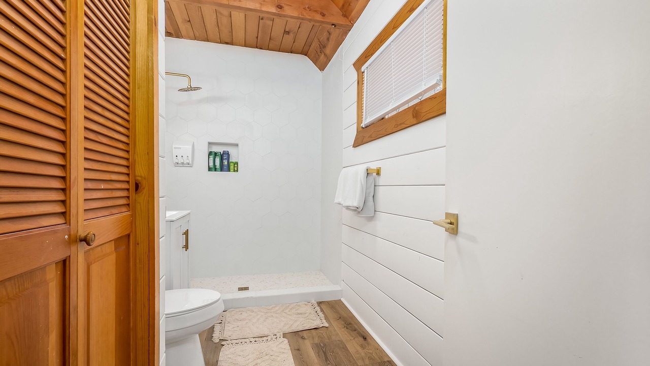 Photo of Bathroom in Wishon