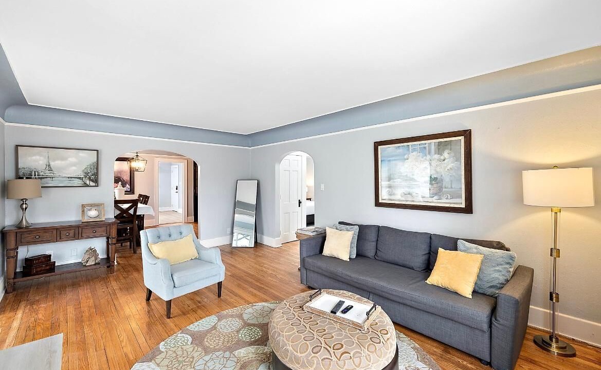 Photo of Livingroom in Mount Clemens
