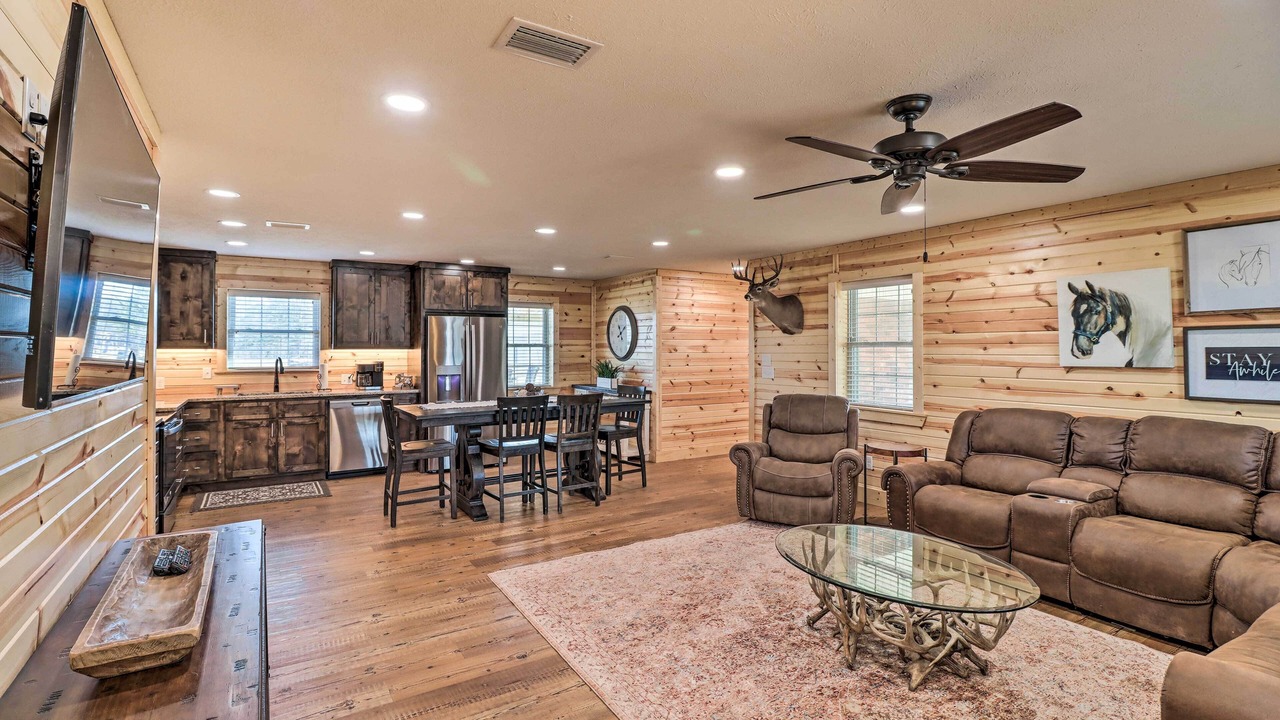 Photo of Livingroom in Greers Ferry