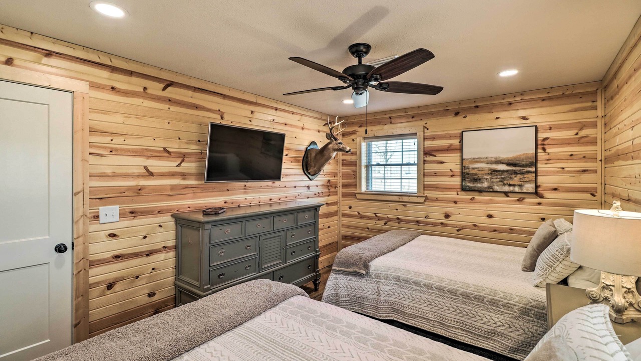 Photo of Bedroom in Greers Ferry